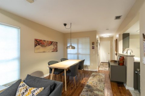 Condo in Gainesville, Florida, 2 bedrooms  № 1717823 - photo 15