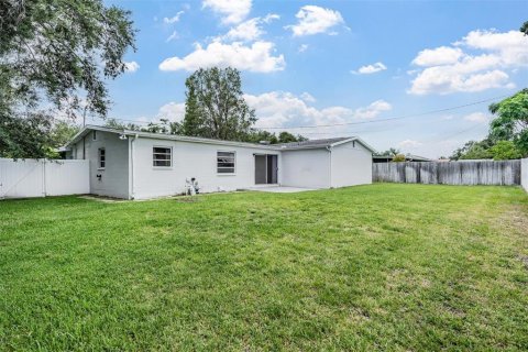 House in Saint Petersburg, Florida 3 bedrooms, 151.24 sq.m. № 1876732 - photo 30