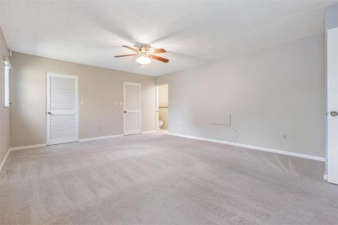 House in Saint Petersburg, Florida 3 bedrooms, 151.24 sq.m. № 1876732 - photo 22