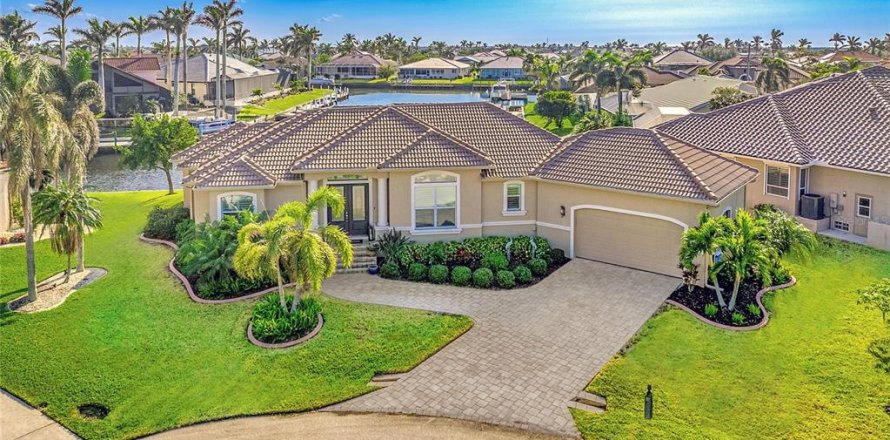 Casa en Punta Gorda, Florida 3 dormitorios, 195.19 m2 № 1536408