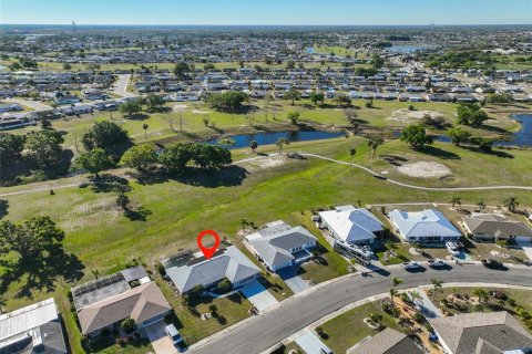 Villa ou maison à vendre à Sun City Center, Floride: 4 chambres, 156.45 m2 № 2347981 - photo 3