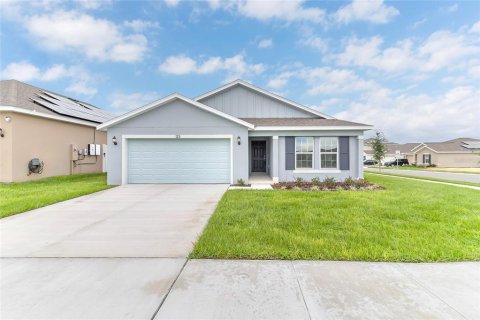 House in Haines City, Florida 4 bedrooms, 150.97 sq.m. № 2278034