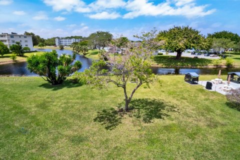 Condominio en venta en Deerfield Beach, Florida, 1 dormitorio, 68.56 m2 № 1978127 - foto 7
