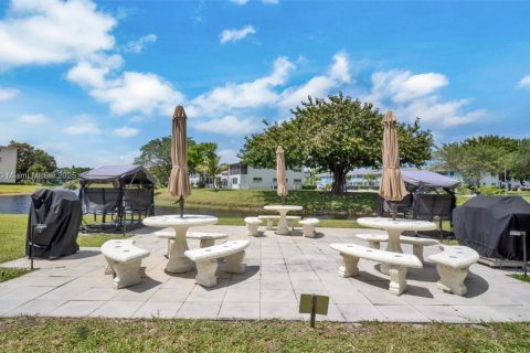 Condominio en venta en Deerfield Beach, Florida, 1 dormitorio, 68.56 m2 № 1978127 - foto 12