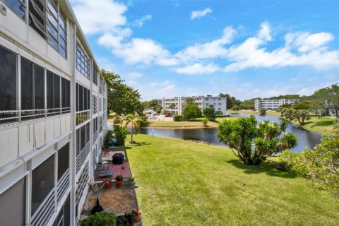 Condominio en venta en Deerfield Beach, Florida, 1 dormitorio, 68.56 m2 № 1978127 - foto 8