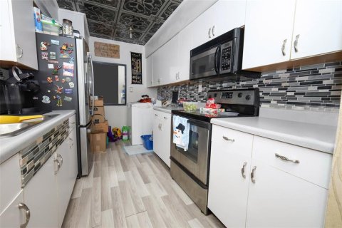 Duplex à vendre à Longwood, Floride: 3 chambres, 181.16 m2 № 2104420 - photo 8