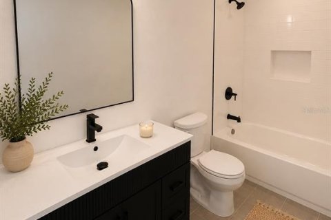 Villa ou maison à vendre à Leesburg, Floride: 2 chambres, 118.91 m2 № 2313316 - photo 8