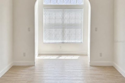 Villa ou maison à vendre à Leesburg, Floride: 2 chambres, 118.91 m2 № 2313316 - photo 5