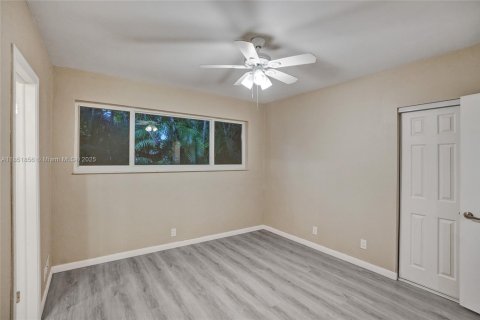Commercial property in Hollywood, Florida 202.16 sq.m. № 1878804 - photo 21