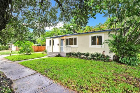 Commercial property in Hollywood, Florida 202.16 sq.m. № 1878804 - photo 10
