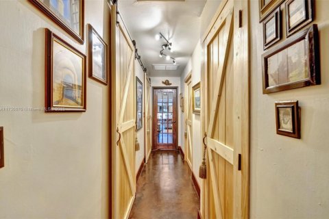 Купить виллу или дом в Окленд-Парк, Флорида 6 комнат, 126.35м2, № 1920899 - фото 22