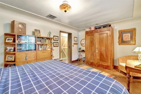 Купить виллу или дом в Окленд-Парк, Флорида 6 комнат, 126.35м2, № 1920899 - фото 24