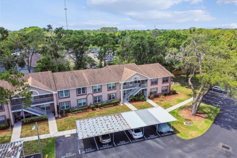 Condo in New Port Richey, Florida, 2 bedrooms  № 1765401 - photo 30