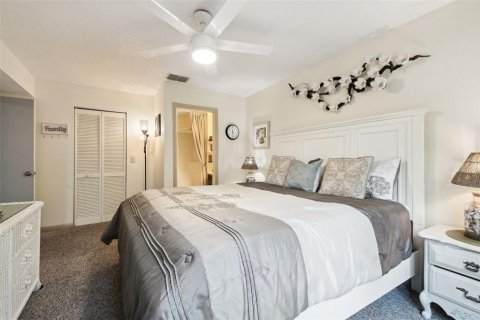 Condo in New Port Richey, Florida, 2 bedrooms  № 1765401 - photo 20