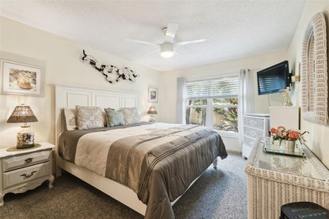 Condo in New Port Richey, Florida, 2 bedrooms  № 1765401 - photo 19