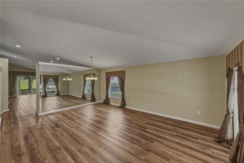 House in Brooksville, Florida 3 bedrooms, 192.68 sq.m. № 2199082 - photo 8