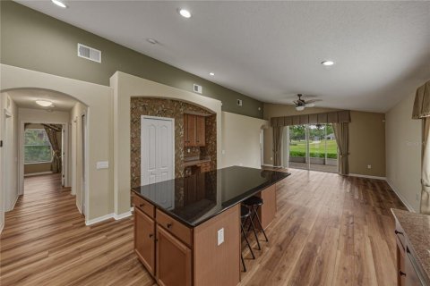 House in Brooksville, Florida 3 bedrooms, 192.68 sq.m. № 2199082 - photo 19