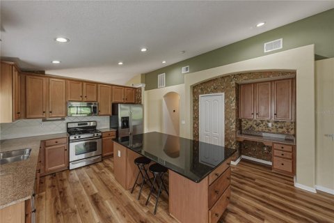 House in Brooksville, Florida 3 bedrooms, 192.68 sq.m. № 2199082 - photo 16