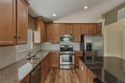 House in Brooksville, Florida 3 bedrooms, 192.68 sq.m. № 2199082 - photo 17