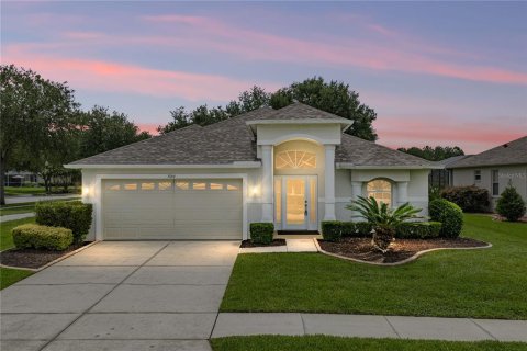 Villa ou maison à Brooksville, Floride 3 chambres, 192.68 m2 № 2199082