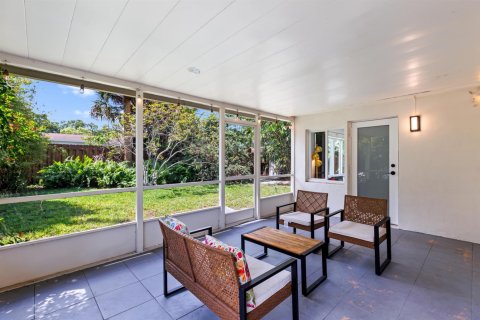 House in Fort Lauderdale, Florida 3 bedrooms, 126.9 sq.m. № 2242423 - photo 25