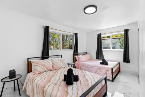 House in Fort Lauderdale, Florida 3 bedrooms, 126.9 sq.m. № 2242423 - photo 19