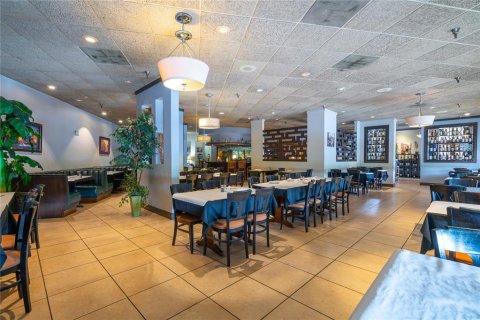 Commercial property in Kissimmee, Florida № 2394222 - photo 8