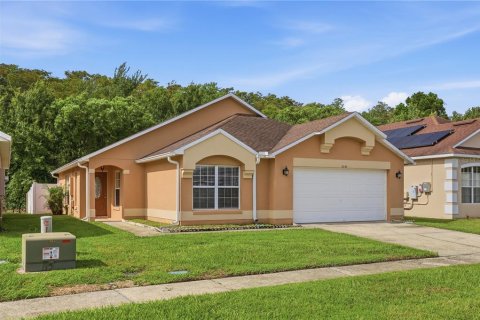 House in Kissimmee, Florida 3 bedrooms, 156.45 sq.m. № 2294852