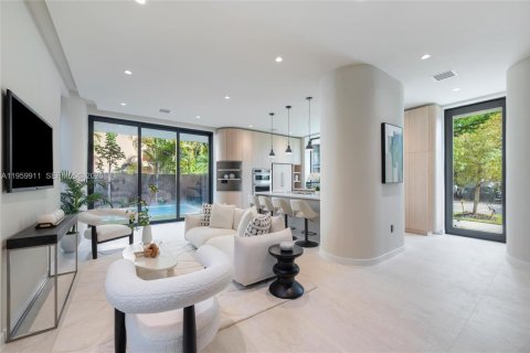 Touwnhouse à vendre à Miami, Floride: 4 chambres, 210.42 m2 № 2080689 - photo 5