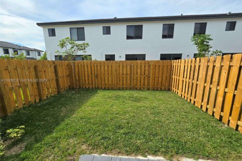 Adosado en alquiler en Homestead, Florida, 3 dormitorios № 1988860 - foto 22