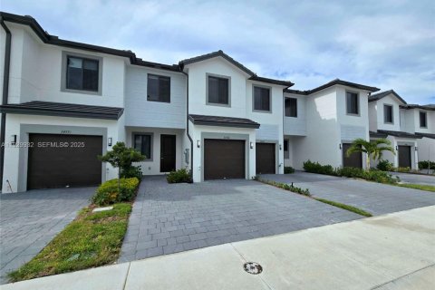 Adosado en alquiler en Homestead, Florida, 3 dormitorios № 1988860 - foto 25