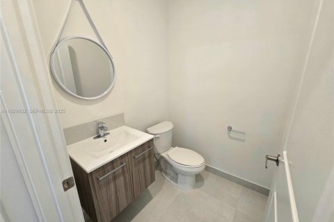 Adosado en alquiler en Homestead, Florida, 3 dormitorios № 1988860 - foto 9