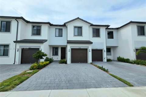 Adosado en Homestead, Florida 3 dormitorios № 1988860