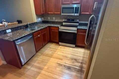 Adosado en alquiler en Kissimmee, Florida, 3 dormitorios, 162.49 m2 № 2204175 - foto 3