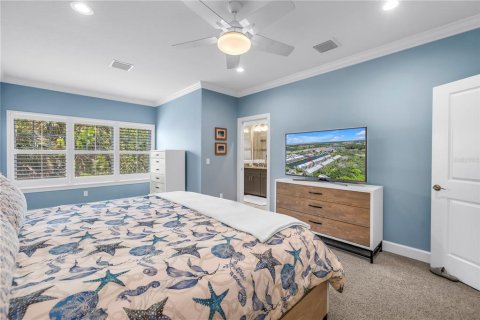 Townhouse in Saint Petersburg, Florida 3 bedrooms, 179.67 sq.m. № 1819476 - photo 22