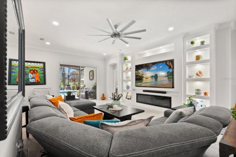House in Palm Bay, Florida 4 bedrooms, 201.23 sq.m. № 1884551 - photo 6