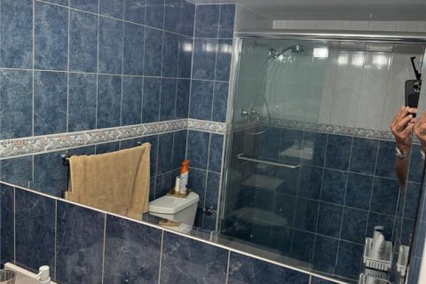 Condominio en alquiler en North Miami, Florida, 2 dormitorios, 108.23 m2 № 1990456 - foto 12