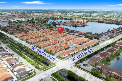 Condominio en venta en Hialeah, Florida, 2 dormitorios, 70.14 m2 № 1966714 - foto 28