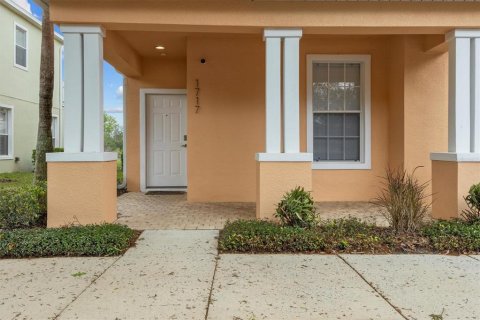 Townhouse in Clermont, Florida 3 bedrooms, 139.63 sq.m. № 1572953 - photo 2