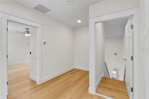 Casa en venta en Sanford, Florida, 5 dormitorios, 303.98 m2 № 1787544 - foto 12