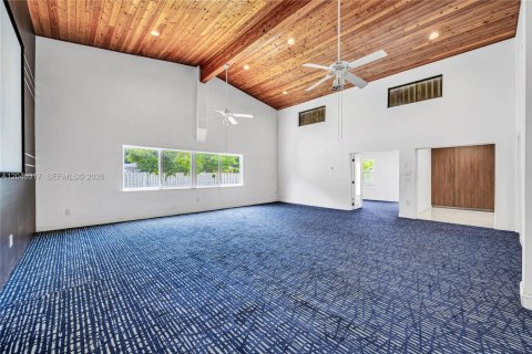 Villa ou maison à louer à Pinecrest, Floride: 4 chambres, 310.85 m2 № 2186724 - photo 17