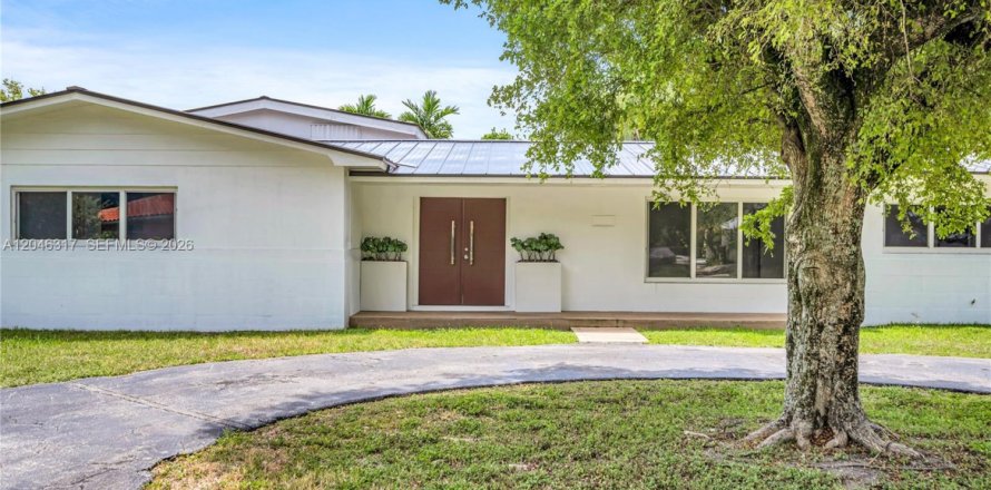 Villa ou maison à Pinecrest, Floride 4 chambres, 310.85 m2 № 2186724