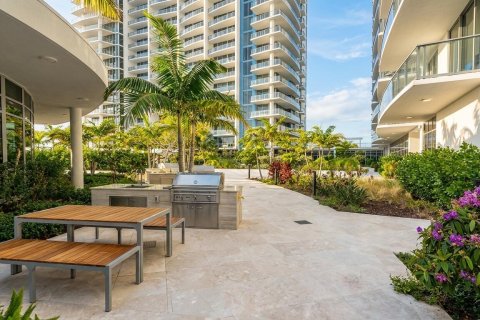Condo in Lake Park, Florida, 2 bedrooms  № 2363826 - photo 13