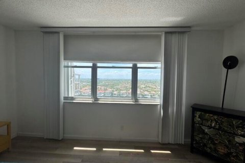 Condo in Hollywood, Florida, 2 bedrooms № 2260110 - photo 7