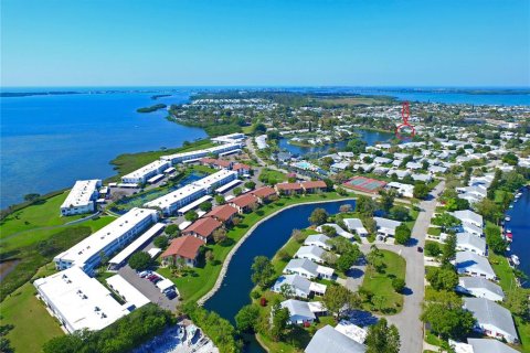 Condo in Bradenton, Florida, 2 bedrooms  № 1517191 - photo 4