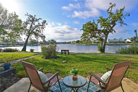Condo in Bradenton, Florida, 2 bedrooms  № 1517191 - photo 1