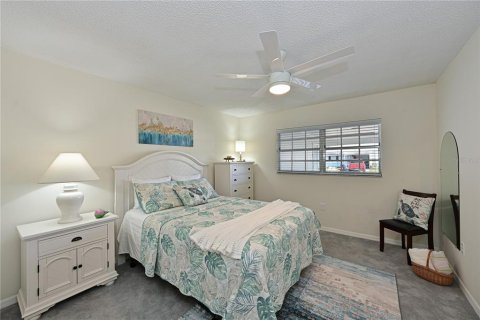 Condo in Bradenton, Florida, 2 bedrooms  № 1517191 - photo 30