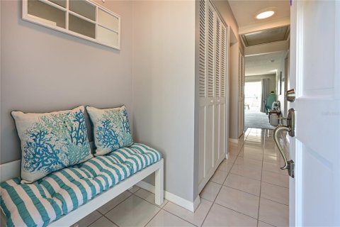 Condo in Bradenton, Florida, 2 bedrooms  № 1517191 - photo 9