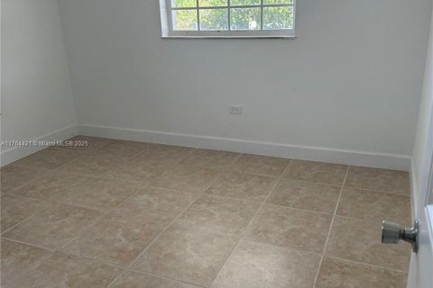 House in Key Largo, Florida 5 bedrooms, 183.57 sq.m. № 1577107 - photo 19