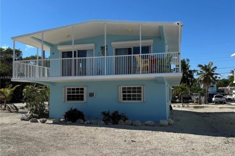 House in Key Largo, Florida 5 bedrooms, 183.57 sq.m. № 1577107 - photo 2